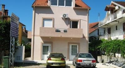 Apatmani Music-centar, Privatunterkunft im Ort Tivat, Montenegro